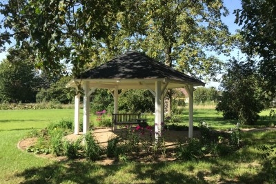 Spenden für den Schlosspark im Hospiz Schloss Bernstorf